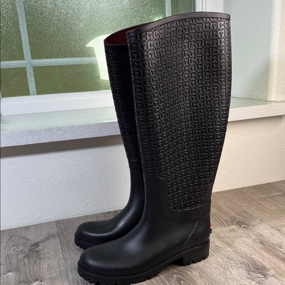 Tommy Hilfiger Black Women's Rain Boots - Picture 3 of 7